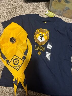 Kids Navy and Yellow Lion Scarf Set for Cub Scouts